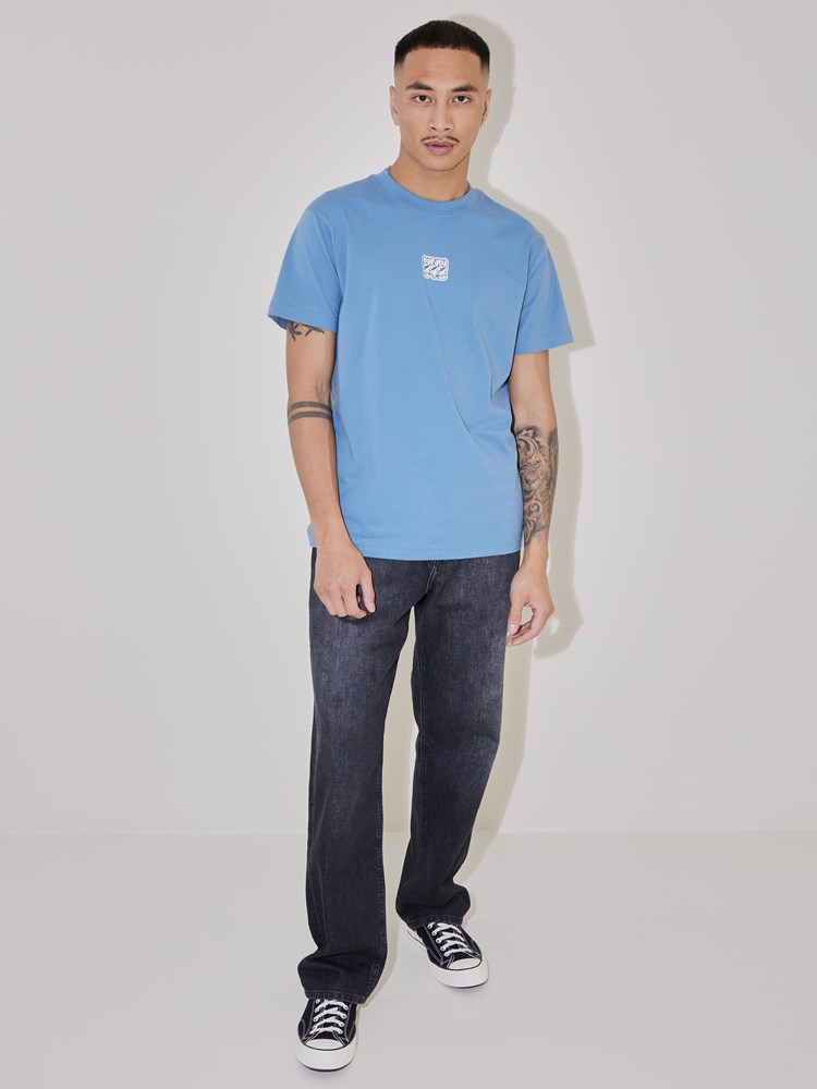 Mekanik t-skjorte 7506680_EEX-WOSNOTWOS-S24-Modell-Front_chn=boys_8511_Mekanik t-skjorte EEX.jpg_Front||Front