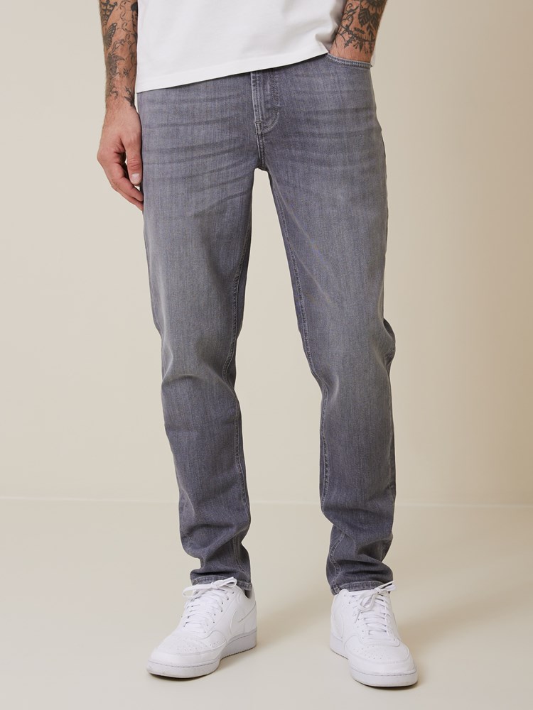 Regular Rod grey 7506991_D06-HENRYCHOICE-S24-Modell-Front_chn=boys_5471_7506991 D06_Regular Rod grey D06.jpg_Front||Front