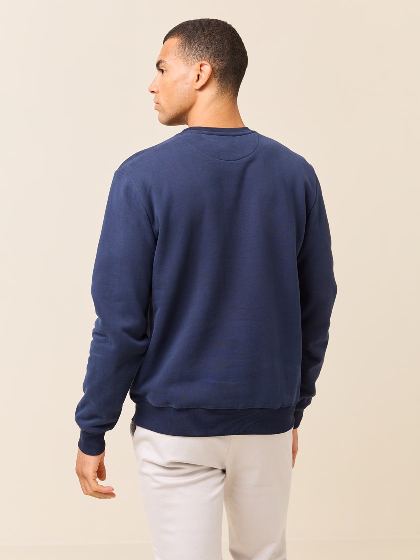 7510045 EM6 7510045_EM6-JEANPAUL-S25-Modell-Front_8620_Royan collegegenser EM6.jpg_Front