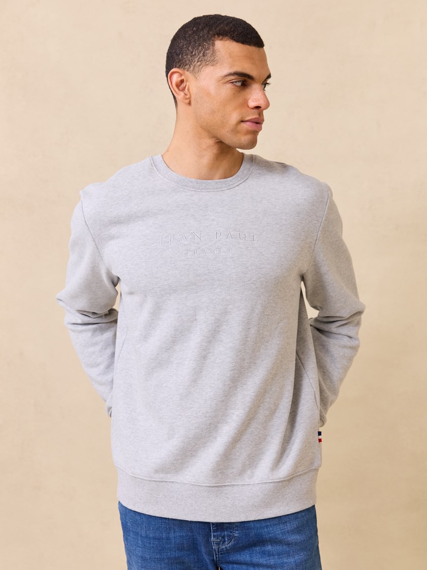 7510045 IEB 7510045_IEB-JEANPAUL-S25-Modell-Front_5817_Royan collegegenser IEB.jpg_