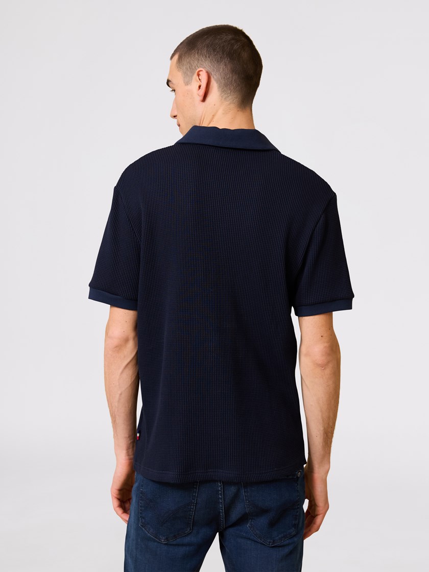 7511097 EM6 7511097_EM6-JEANPAUL-H25-Modell-Front_5815_Serge polo EM6 7511097.jpg_