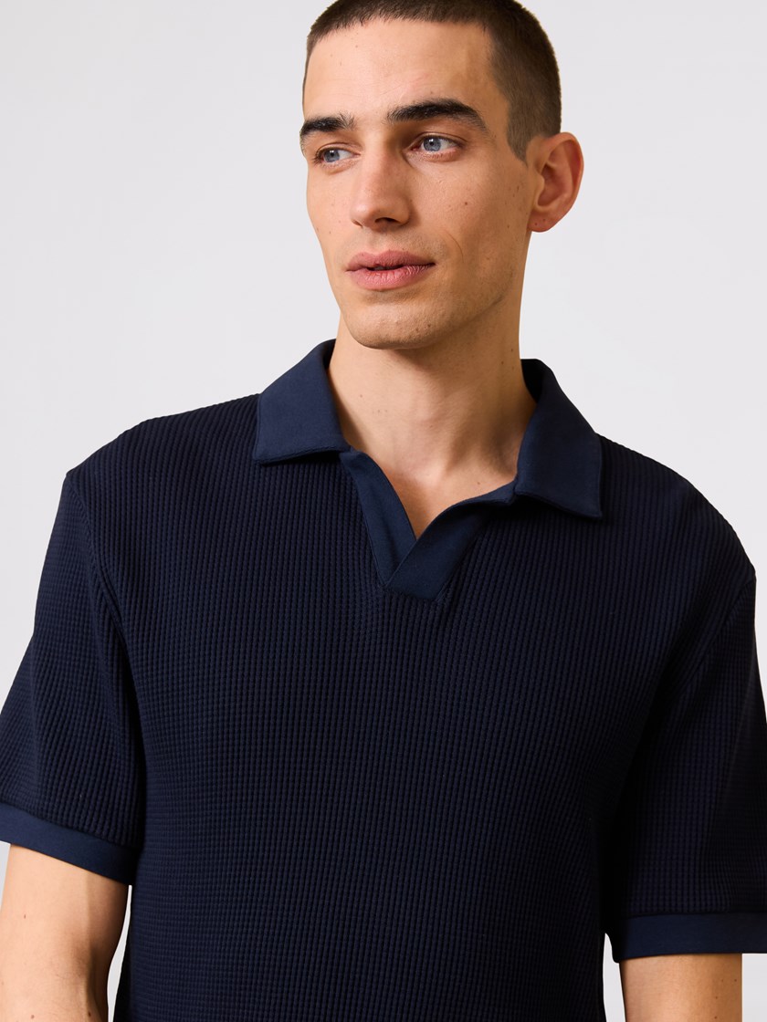 7511097 EM6 7511097_EM6-JEANPAUL-H25-Modell-Front_6296_Serge polo EM6 7511097.jpg_