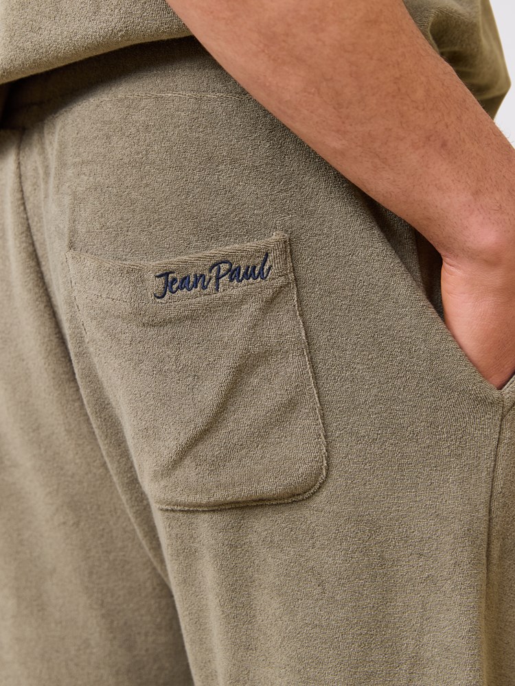 Quentin terry shorts 7511100_AFP-JEANPAUL-S25-Modell-Front (1).jpg_