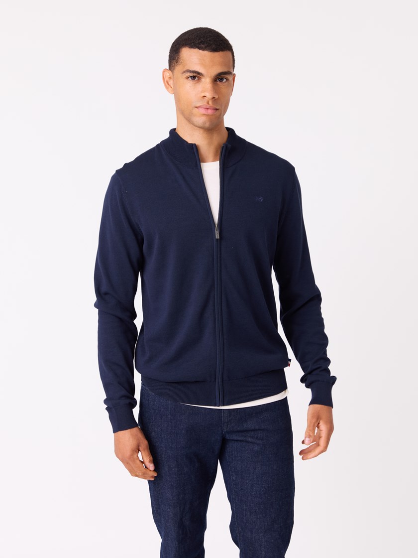 7513258 EM6 7513258_EM6-JEANPAUL-A25-Modell-Front_266_Gerard cardigan EM6.jpg_