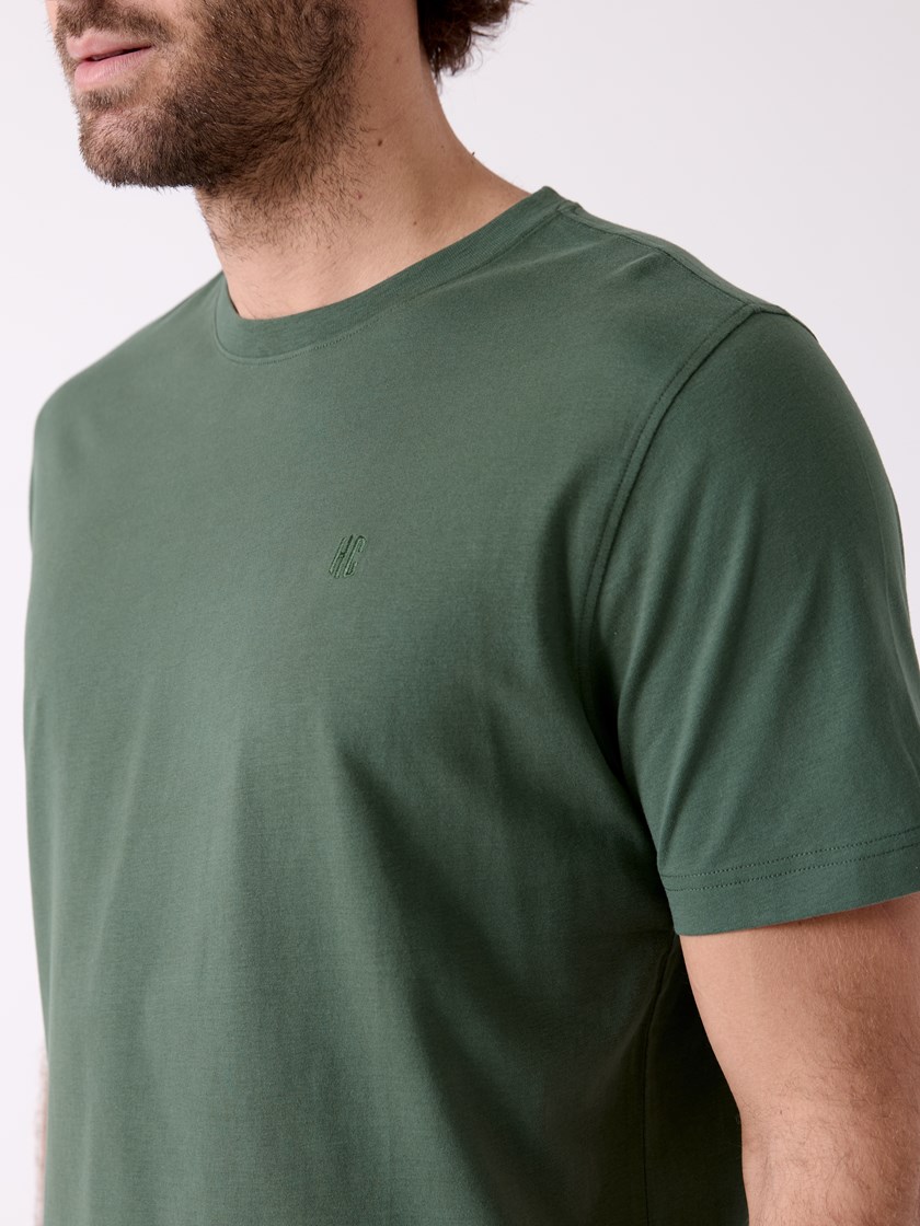 7513838 GQB 7513838 GQB Pineneedle 30_Peak t-shirt GQB.jpg_