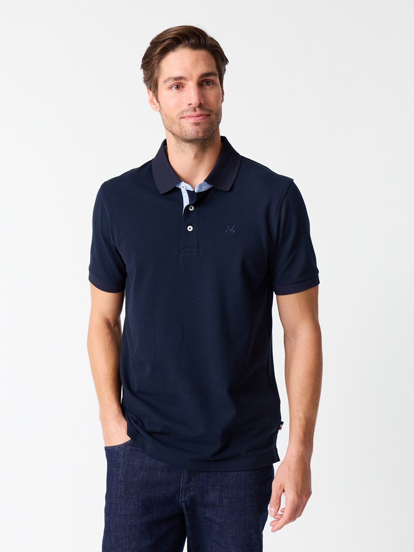 7513904 EM6 7513904_EM6-JEANPAUL-S26-Modell-Front_2362_Mitch pique EM6.jpg_Front||Front