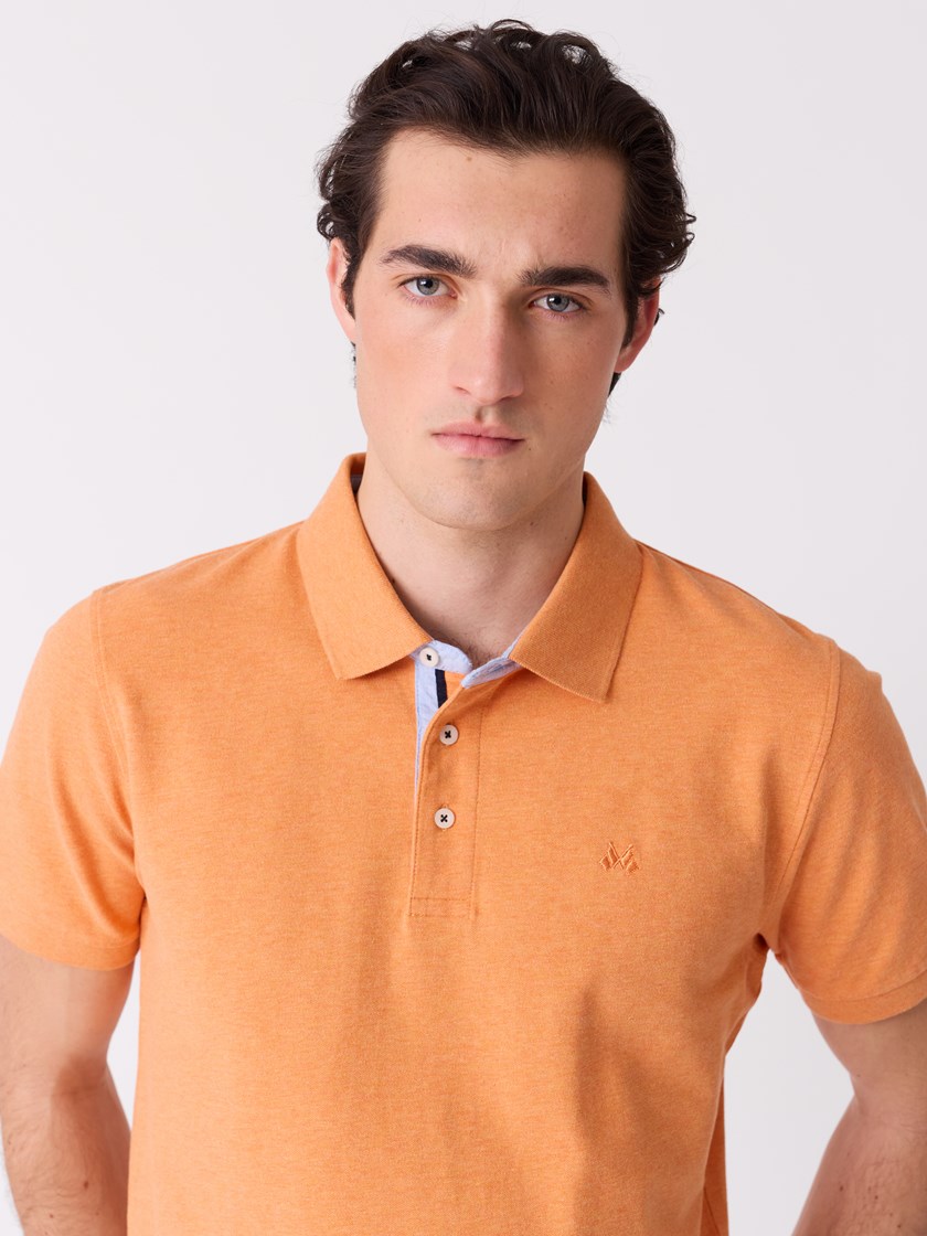 7513904 K1Y 7513904_K1Y-JEANPAUL-S26-Modell-Front_6627_Mitch pique K1Y.jpg_Front||Front