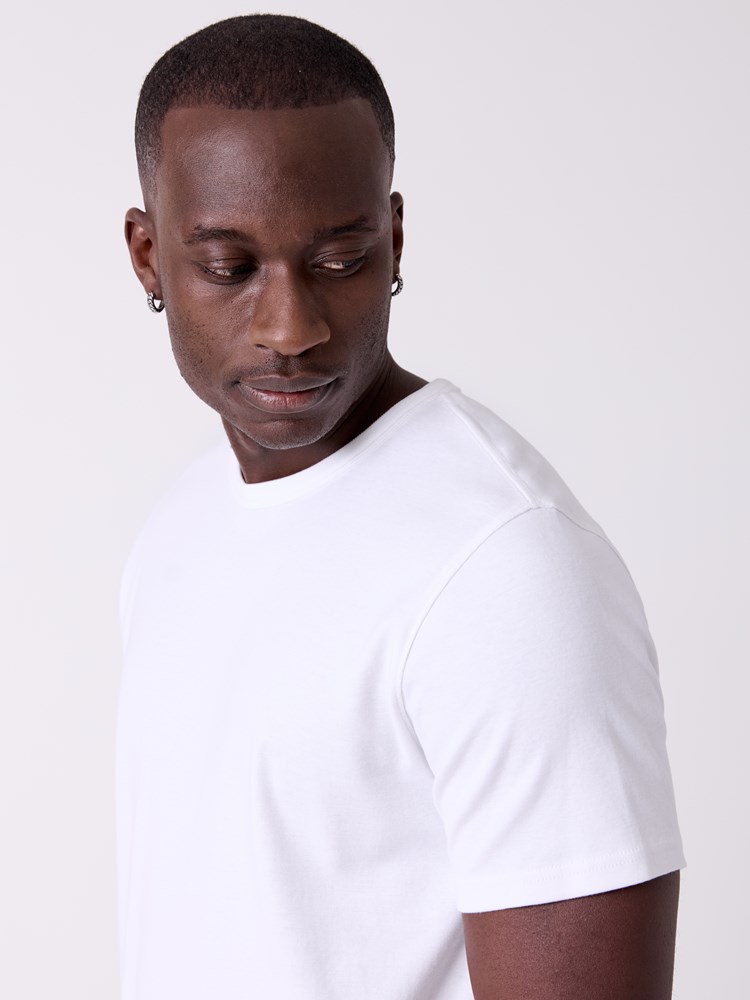 Stone t-shirt 7514038 O68 Bright White 44_Stone t-shirt O68.jpg_