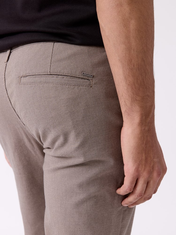 Regular structure chinobukse 7514152 AEI 31_Regular structure chinobukse AEI.jpg_