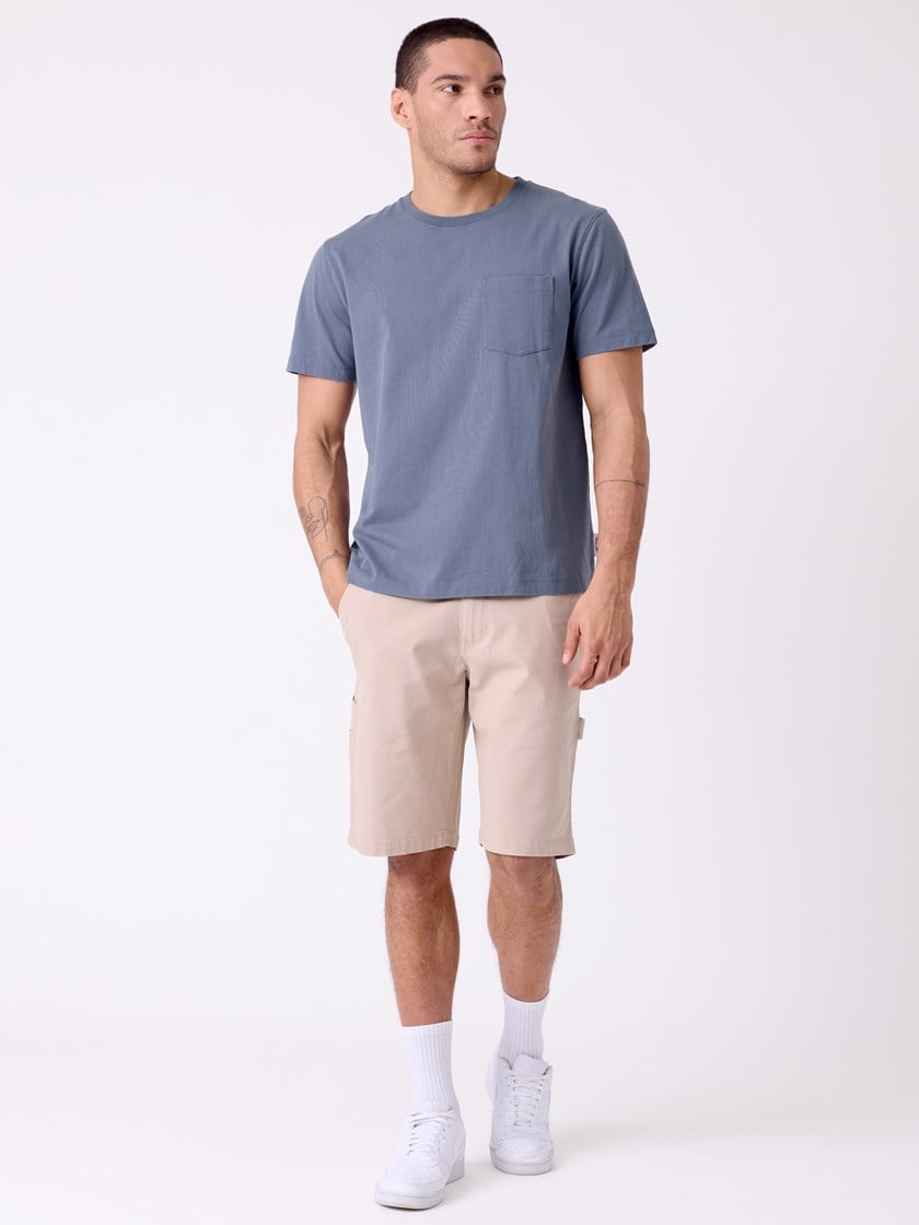 7514732 EPF 7514732_EPF-HENRYCHOICE-H26-Modell-Front_chn=decades_5510_Faded t-shirt EPF.jpg_Front||Front