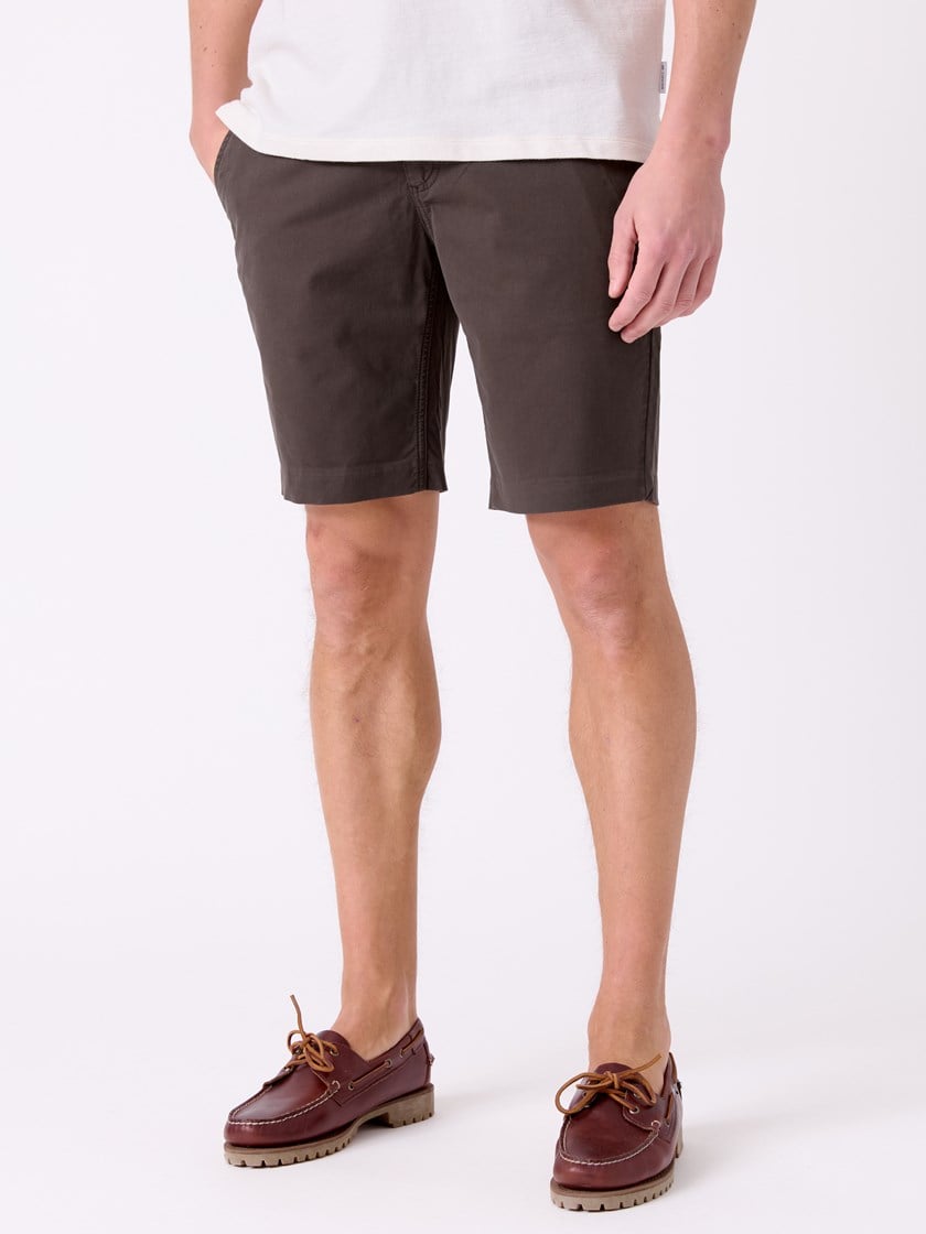 7514819 I7T 7514819_I7T-MRCAPUCHIN-H26-Modell-Front_chn=decades_5126_Regular twill chinoshorts I7T.jpg_Front||Front