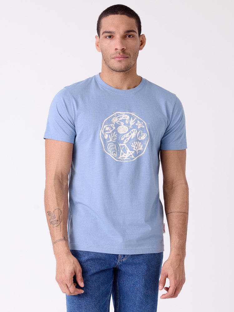 Graphic t-shirt 7514842_S23-HENRYCHOICE-H26-Modell-Front_chn=decades_4853_Graphic t-shirt S23.jpg_Front||Front