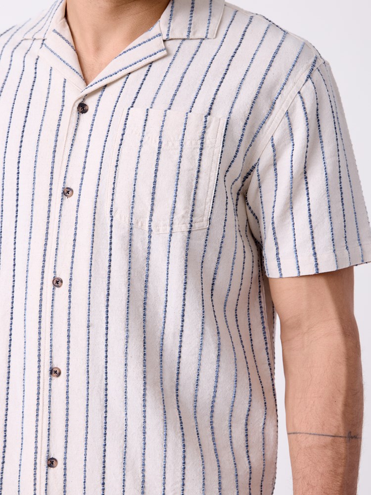Relax Shirt 7514978_O63-HENRYCHOICE-H26-Modell-Front_chn=decades_2213_Relax Shirt O63.jpg_Front||Front