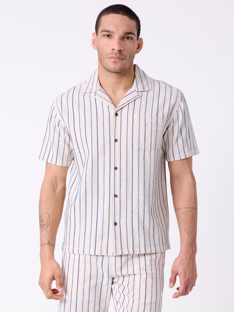 Relax Shirt 7514978_O63-HENRYCHOICE-H26-Modell-Front_chn=decades_3515_Relax Shirt O63.jpg_Front||Front