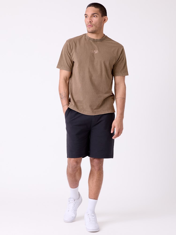Mjuk shorts 7515018_C18-WOSNOTWOS-H26-Modell-Front_chn=decades_231_Mjuk shorts C18.jpg_Front||Front