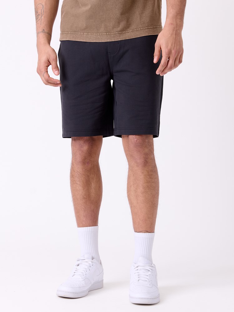 Mjuk shorts 7515018_C18-WOSNOTWOS-H26-Modell-Front_chn=decades_2782_Mjuk shorts C18.jpg_Front||Front