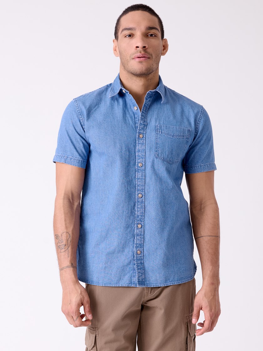 7515096 D03 7515096_D03-HENRYCHOICE-H26-Modell-Front_chn=decades_4101_Blue Shirt D03.jpg_Front||Front