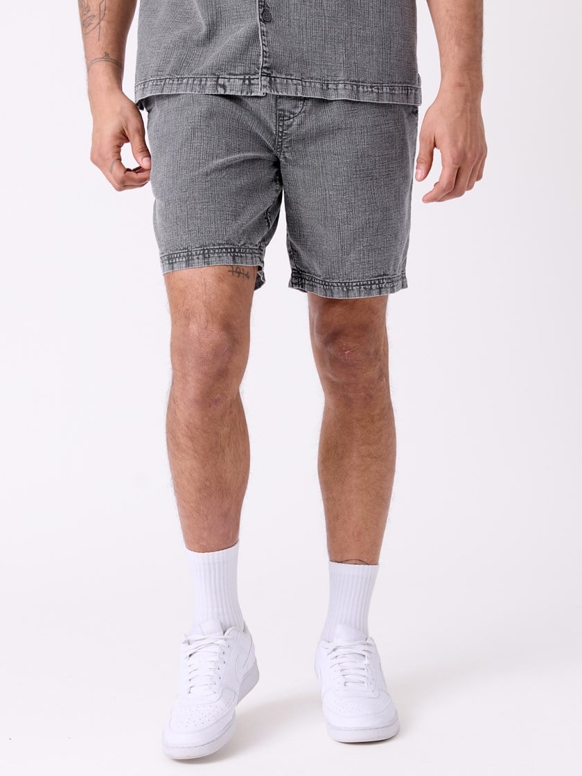 7515100 I7Z 7515100_I7Z-WOSNOTWOS-H26-Modell-Front_chn=decades_9575_Grov shorts I7Z.jpg_Front||Front