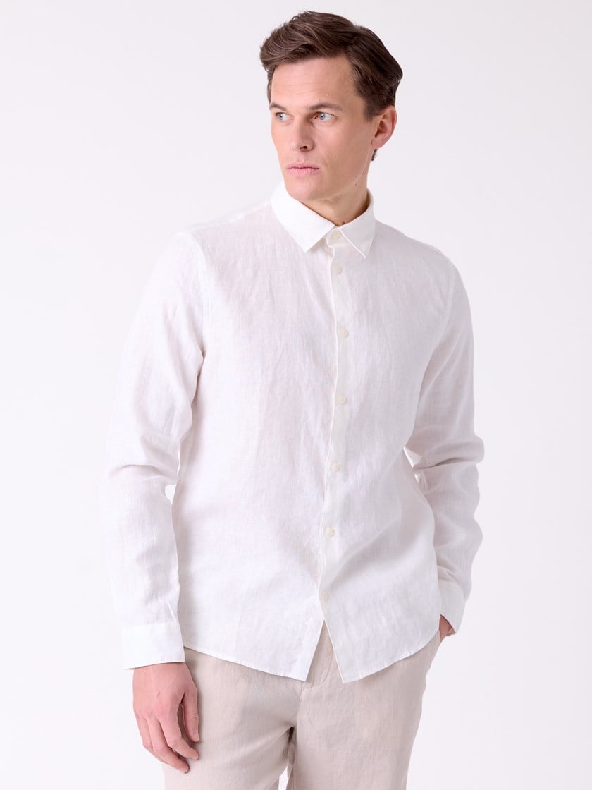 7515137 O77 7515137_O77-MRCAPUCHIN-H26-Modell-Front_chn=decades_3907_Akau linskjorte O77.jpg_Front||Front