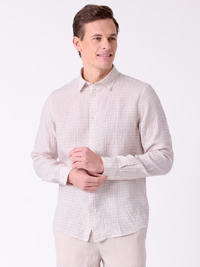 7515141 I4I 7515141_I4I-MRCAPUCHIN-H26-Modell-Front_chn=decades_1809_Akau rutete linskjorte I4I.jpg_Front||Front