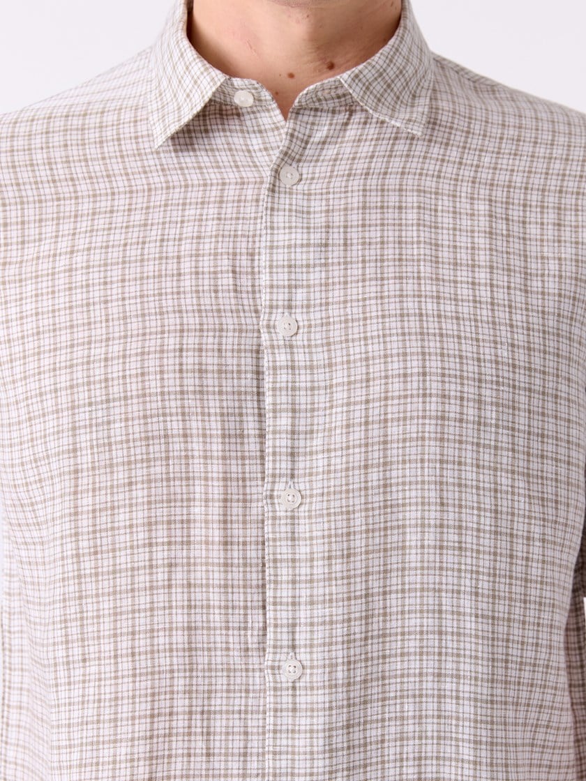 7515151 T09 7515151_T09-MRCAPUCHIN-H26-Modell-Front_chn=decades_6350_Callum rutete linskjorte T09.jpg_Front||Front