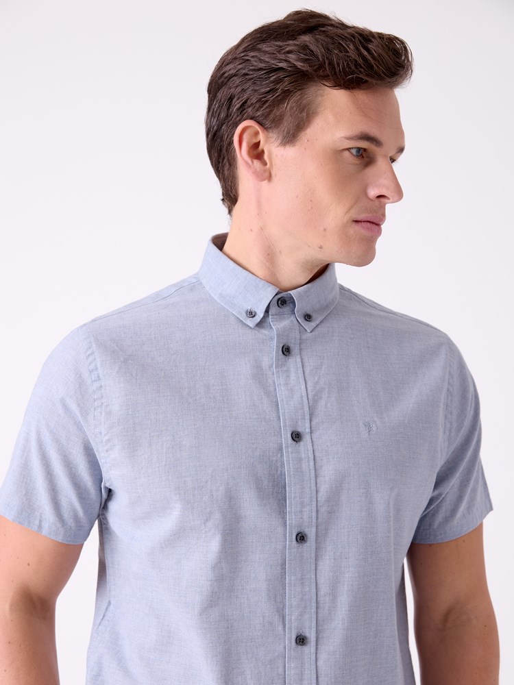 Calor kortermet skjorte 7515161_S64-MRCAPUCHIN-H26-Modell-Front_chn=decades_3855_Calor kortermet skjorte S64.jpg_Front||Front