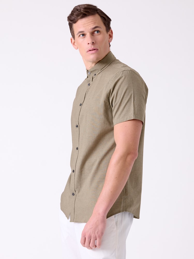 Calor kortermet skjorte 7515161_T29-MRCAPUCHIN-H26-Modell-Front_chn=decades_5304_Calor kortermet skjorte T29.jpg_Front||Front