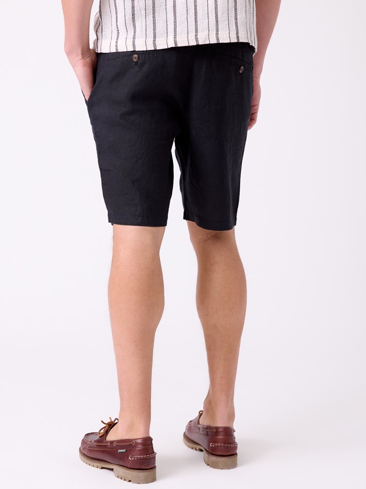 Alex linshorts 7515235_ID2-MRCAPUCHIN-H26-Modell-Front_chn=decades_6248_Alex linshorts ID2.jpg_Front||Front