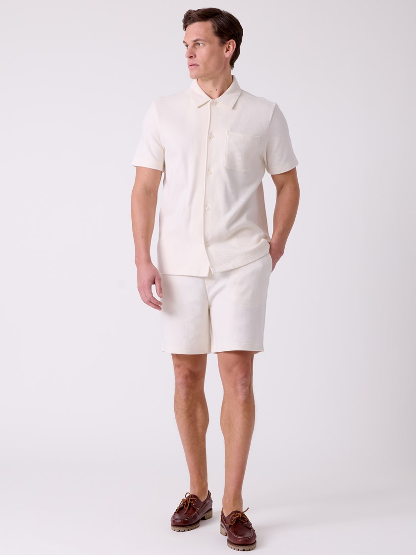 7515240 O61 7515240_O61-MRCAPUCHIN-H26-Modell-Front_chn=decades_8265_Isak skjorte O61.jpg_Front