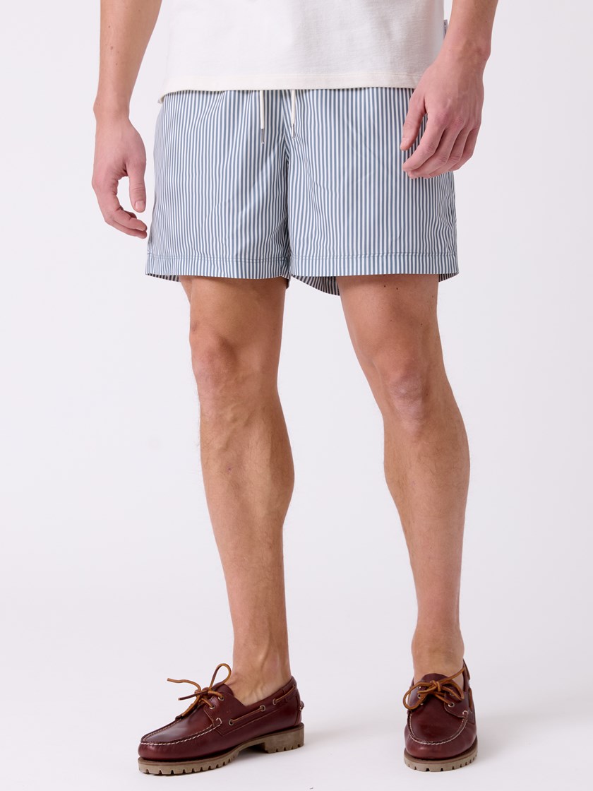 7515282 IFI 7515282_IFI-MRCAPUCHIN-H26-Modell-Front_chn=decades_9824_Strand badeshorts IFI.jpg_Front