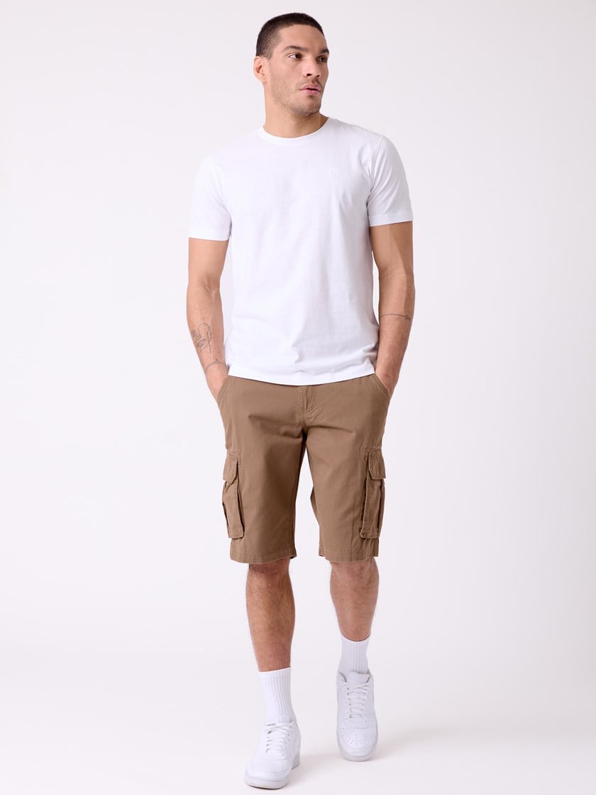 7515304 AGG 7515304_AGG-HENRYCHOICE-H26-Modell-Front_chn=decades_724_Cargo Shorts AGG.jpg_Front||Front