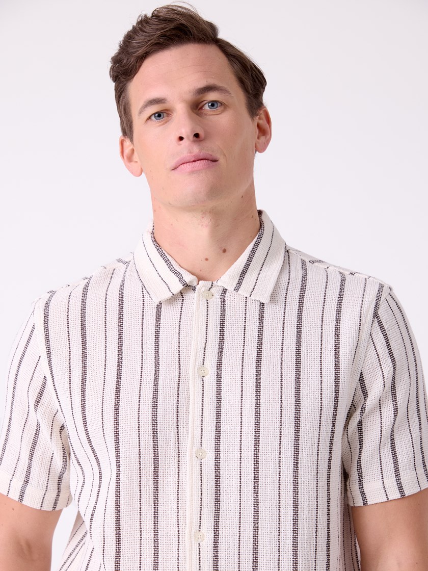 7515444 AII 7515444_AII-MRCAPUCHIN-H26-Modell-Front_chn=decades_9656.jpg_Front||Front