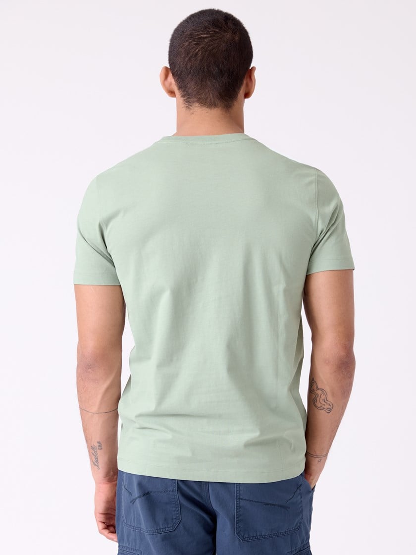 7515546 GIX 7515546_GIX-HENRYCHOICE-H26-Modell-Front_chn=decades_5769_Peak t-shirt GIX.jpg_Front||Front