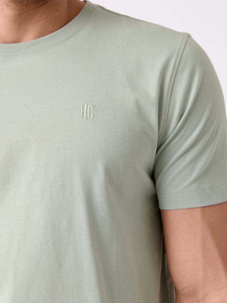 Peak t-shirt 7515546_GIX-HENRYCHOICE-H26-Modell-Front_chn=decades_9510_Peak t-shirt GIX.jpg_Front||Front