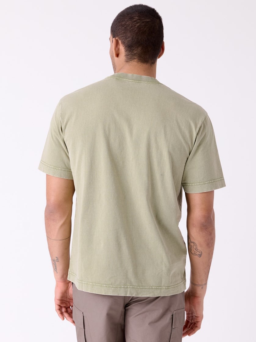 7515564 GKK 7515564_GKK-WOSNOTWOS-H26-Modell-Front_chn=decades_4903_Wayne washed t-skjorte GKK.jpg_Front||Front