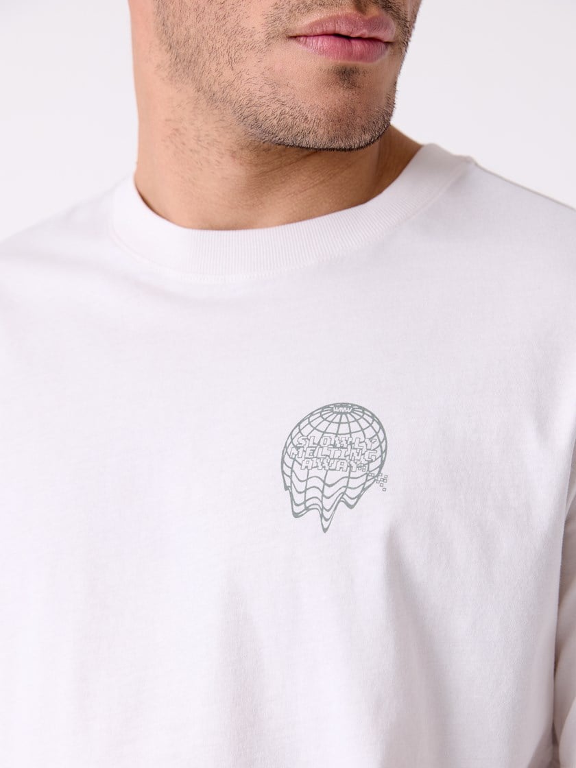 7515566 S71 7515566_S71-WOSNOTWOS-H26-Modell-Front_chn=decades_1842_Melt t-skjorte S71.jpg_Front||Front