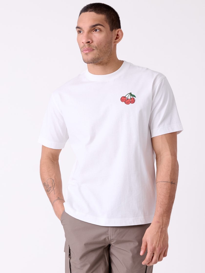 7515568 O78 7515568_O78-WOSNOTWOS-H26-Modell-Front_chn=decades_7443_Cherry t-skjorte O78.jpg_Front||Front