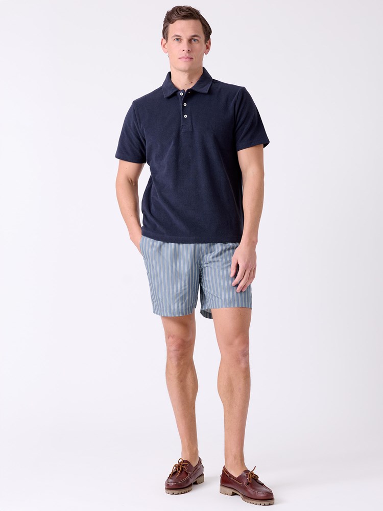 Nalu polo t-skjorte 7515749_C27-MRCAPUCHIN-H26-Modell-Front_chn=decades_3718_Nalu polo t-skjorte C27.jpg_Front||Front
