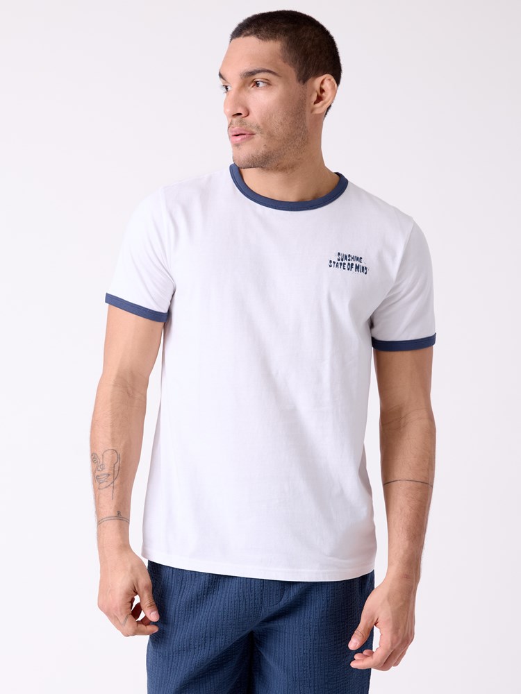 Contrast t-shirt 7515766_O68-HENRYCHOICE-H26-Modell-Front_chn=decades_6684_Contrast t-shirt O68.jpg_Front||Front