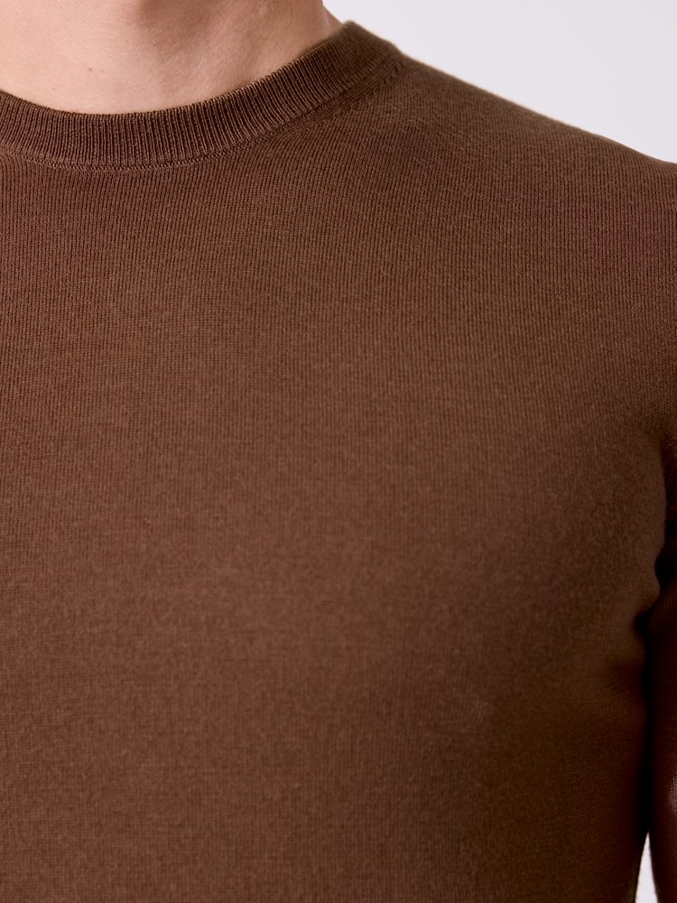 Merino strikkegenser 7516046_AIU-MRCAPUCHIN-A26-Front_7121_Merino strikkegenser AIU.jpg_Front