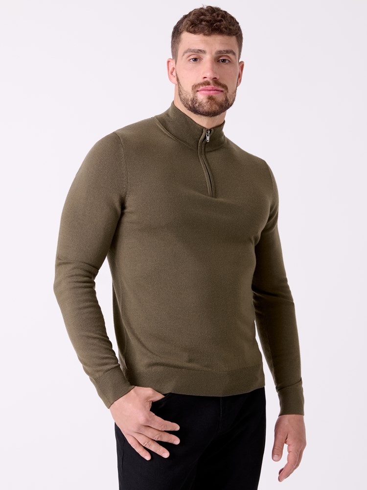 Merino zip neck strikkegenser 7516049_AII-MRCAPUCHIN-A26-Front_3390_Merino zip neck strikkegenser AII.jpg_Front||Front