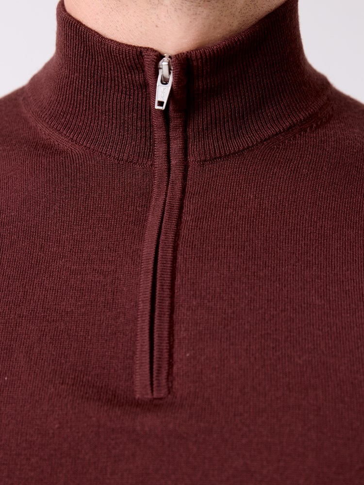 Merino zip neck strikkegenser 7516049_AJW-MRCAPUCHIN-A26-Front_6258_Merino zip neck strikkegenser AJW.jpg_Front||Front