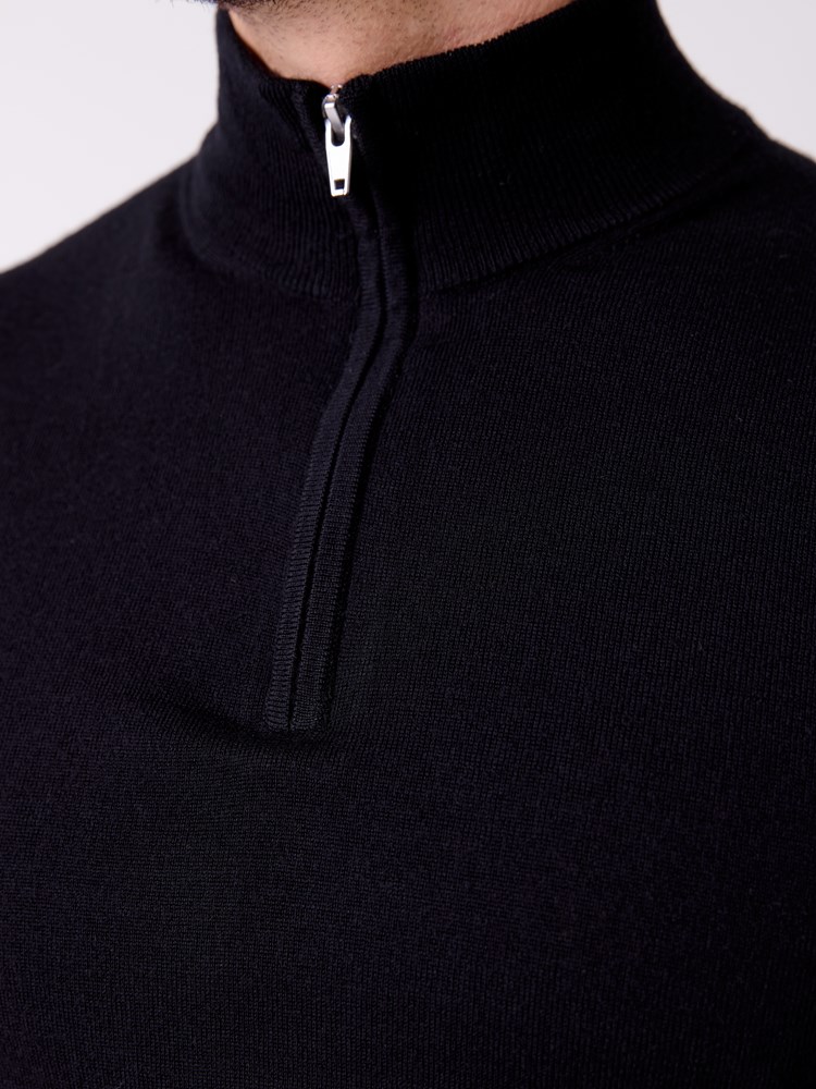 Merino zip neck strikkegenser 7516049_CAD-MRCAPUCHIN-A26-Front_7790_Merino zip neck strikkegenser CAD.jpg_Front||Front