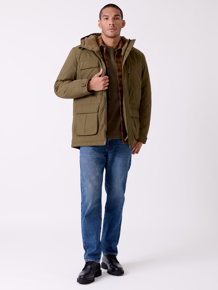 Roots parka 7516396_AIA-HENRYCHOICE-A26-Front_6208_Roots parka AIA.jpg_Front||Front