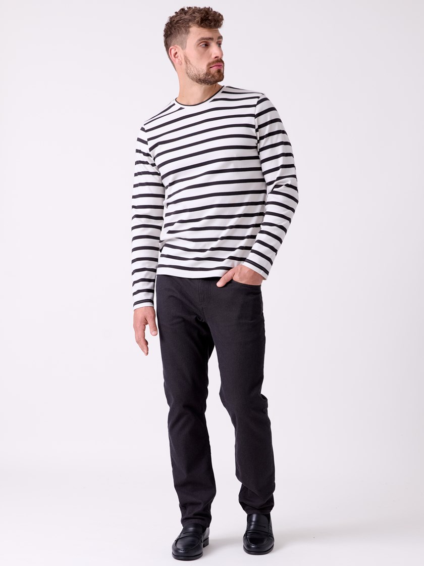 7516451 OAF 7516451_OAF-MRCAPUCHIN-A26-Front_4065_Tomas LS t-skjorte OAF.jpg_Front||Front