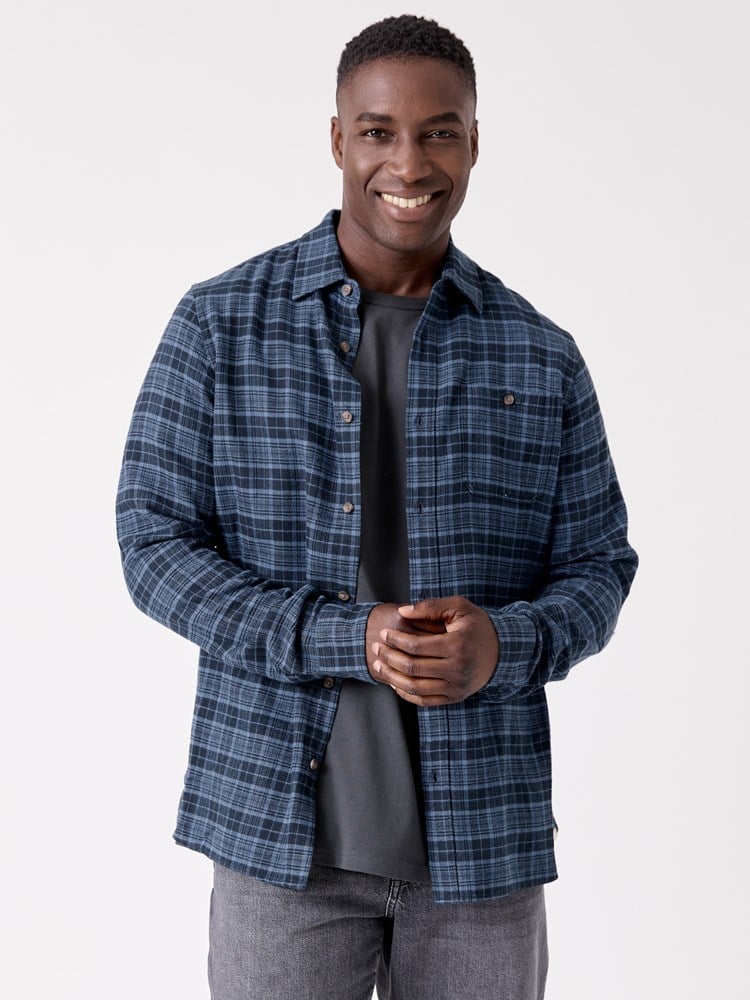 Shane shirt 7516651_IEH-HENRYCHOICE-W26-Modell-Front_chn=decades_8906_Shane shirt IEH.jpg_Front||Front