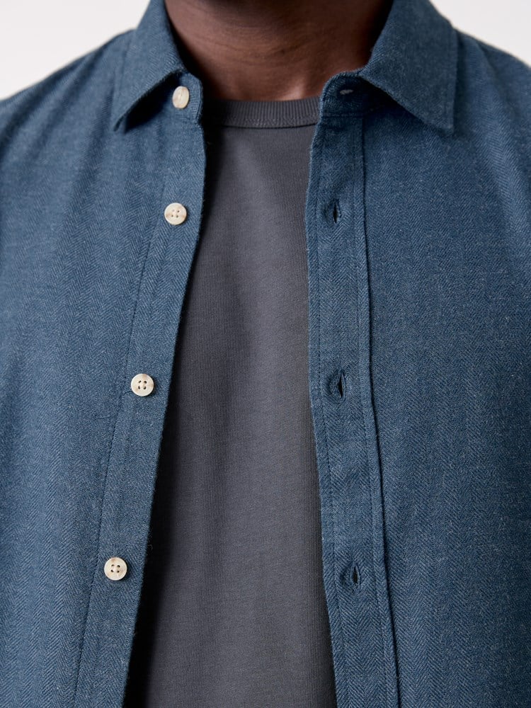 Herringbone shirt 7516653_EHI-HENRYCHOICE-W26-Modell-Front_chn=decades_5269_Herringbone shirt EHI.jpg_Front||Front