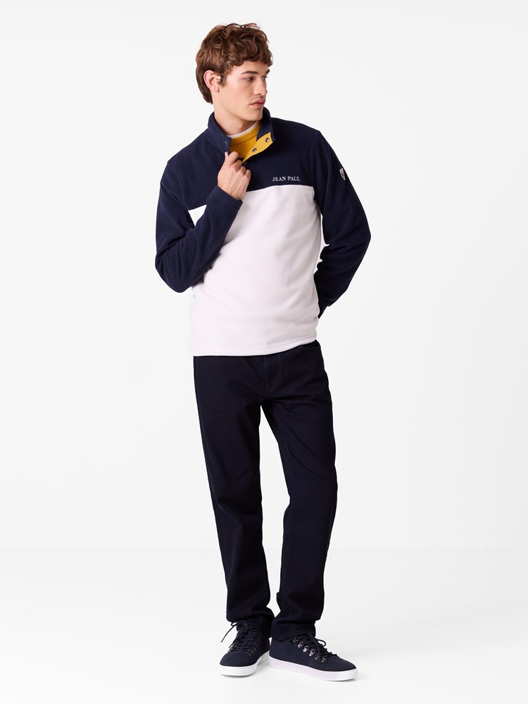 Theodore fleecegenser 7516845_AEC-JEANPAUL-W26-Modell-Front_2497.jpg_Front||Front