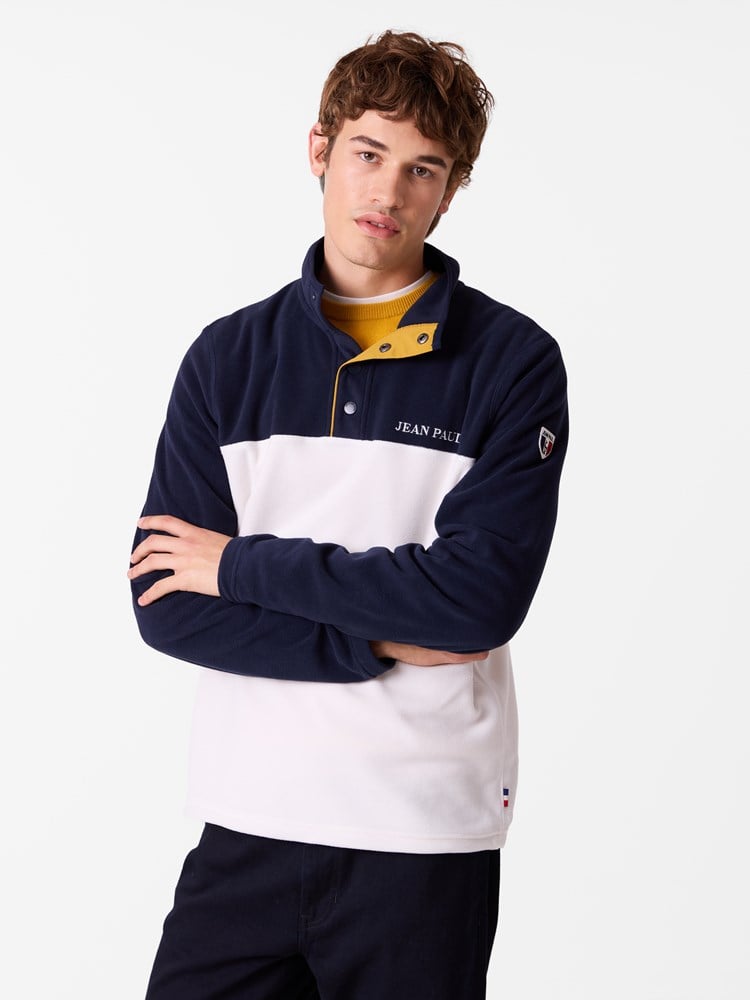 Theodore fleecegenser 7516845_AEC-JEANPAUL-W26-Modell-Front_8043.jpg_Front||Front