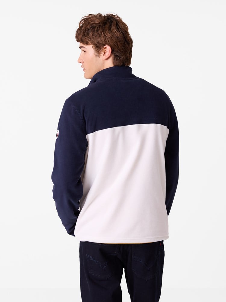 Theodore fleecegenser 7516845_AEC-JEANPAUL-W26-Modell-Front_8959.jpg_Front||Front